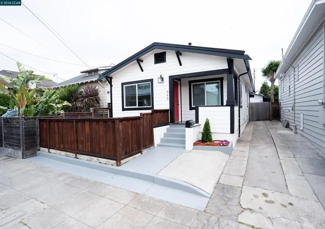 Photo 1 of Sale Pending at 965 Arlington Ave, Emeryville, CA 94608 | MLS# 41135635 | Listing updated on 2026-09-22