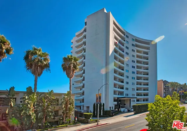 2nd image of 7250 Franklin Ave #1006, Los Angeles, CA 90046 | MLS# 26835961
