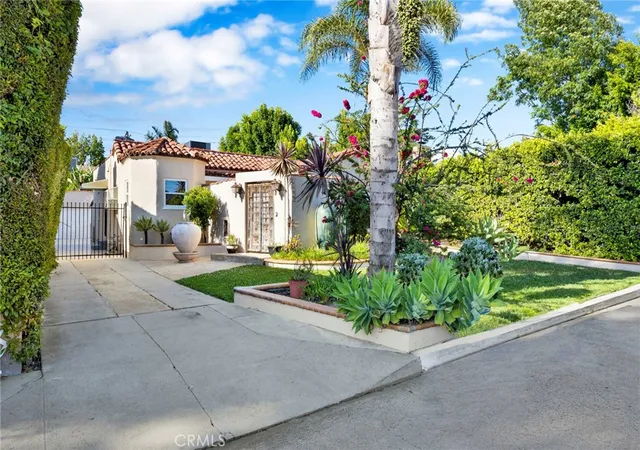 1st image of 11301 Blix, West Toluca Lake, CA 91602 | MLS# OC26110980