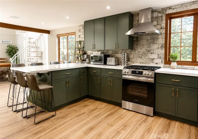 Photo 3 of Single family home for sale at 135 S Fairway Dr, Lake Arrowhead, CA 92352 | MLS# IG26108312 | Listing updated on 2026-09-25