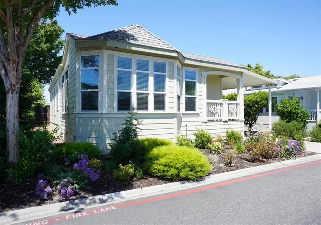 Photo 2 of Manufactured home for sale at 1050 Borregas Ave #8, Sunnyvale, CA 94089 | MLS# ML82048215 | Listing updated on 2026-10-10