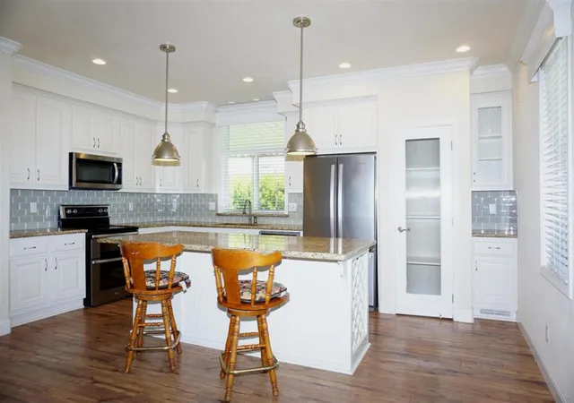Photo 3 of Manufactured home for sale at 1050 Borregas Ave #8, Sunnyvale, CA 94089 | MLS# ML82048215 | Listing updated on 2026-10-10