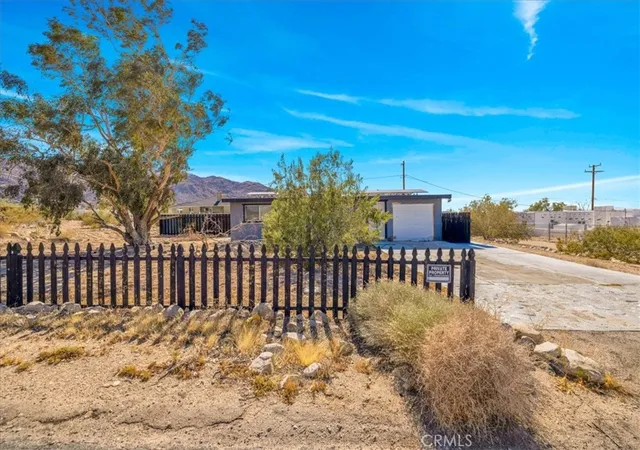 Photo 3 of Single family home for sale at 7714 Maude Adams Ave, Twentynine Palms, CA 92277 | MLS# JT26104078 | Listing updated on 2026-05-23