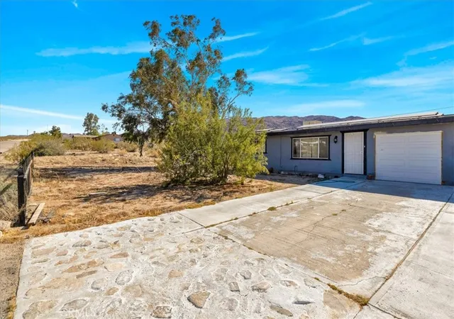 Photo 3 of Single family home for sale at 7714 Maude Adams Ave, Twentynine Palms, CA 92277 | MLS# JT26104078 | Listing updated on 2026-05-23
