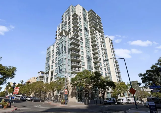 3rd image of 850 Beech St #1404, San Diego, CA 92101 | MLS# PTP2603927