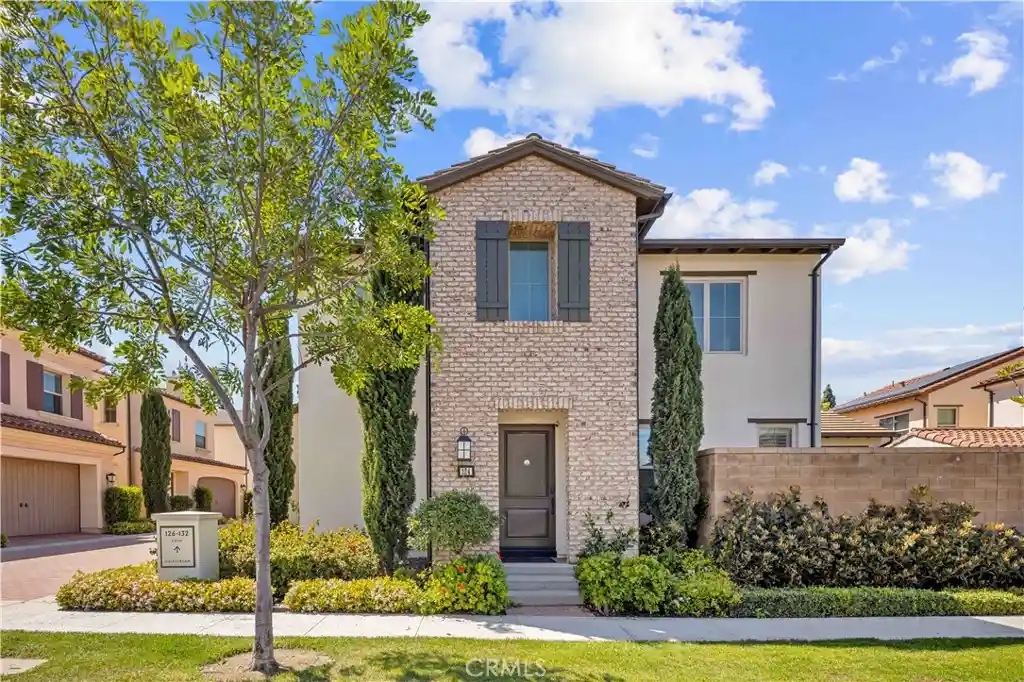 Photo 1 of Condo for sale at 124 Gulfstream, Irvine, CA 92620 | MLS# OC26111617 | Listing updated on 2026-10-30