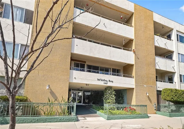 Homes for sale in Long Beach, CA | 1187 E 3rd #202, Long Beach, CA 90802 | MLS# PW26106813
