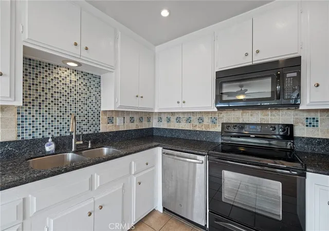 Homes for sale in Long Beach, CA | 1187 E 3Rd, Long Beach, CA 90802