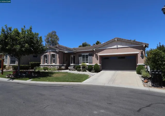 Homes for sale in Rio Vista, CA | 1185 Vintage Dr, Rio Vista, CA 94571 | MLS# 41135665