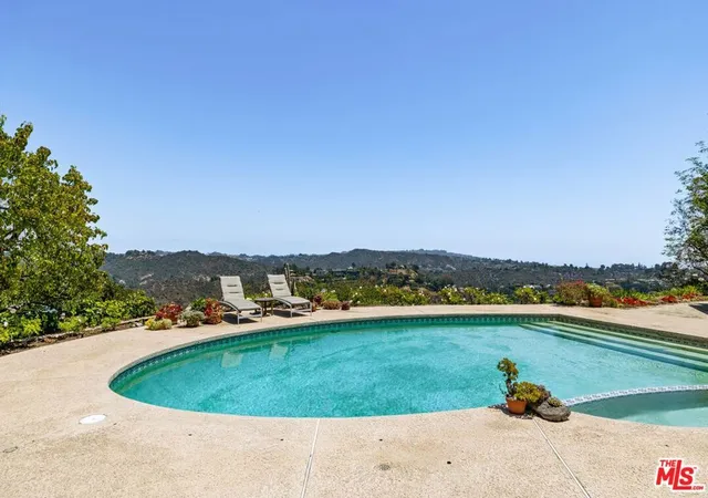 5th image of 1612 Stradella Rd, Los Angeles, CA 90077 | MLS# 26837549