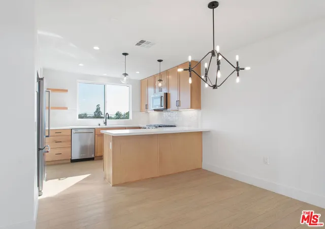 Photo 2 of Townhouse for sale at 11222 W Lyon Ln #10, North Hollywood, CA 91606 | MLS# 26837601 | Listing updated on 2026-09-24
