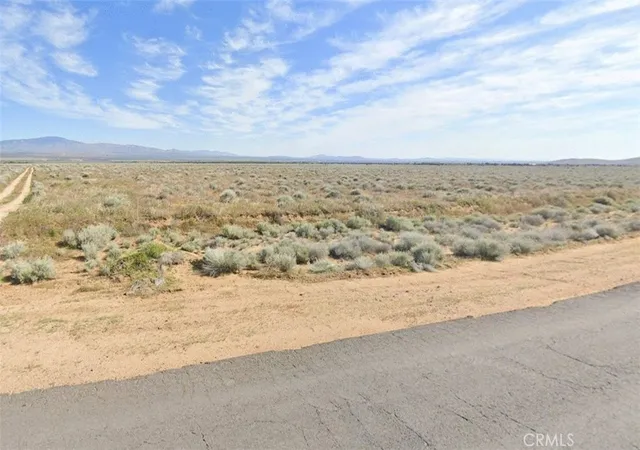 3rd image of 0 W Avenue E15, Lancaster, CA 93536 | MLS# SW26110357