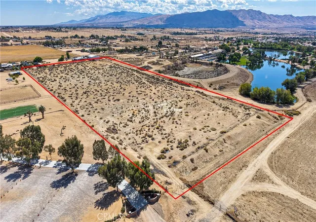 3rd image of 0 Westmont Dr, Apple Valley, CA 92308 | MLS# HD26111670