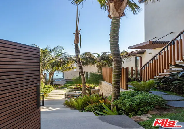 Photo 3 of Single family home for sale at 27308 Pacific Coast Hwy, Malibu, CA 90265 | MLS# 26677917 | Listing updated on 2026-05-26