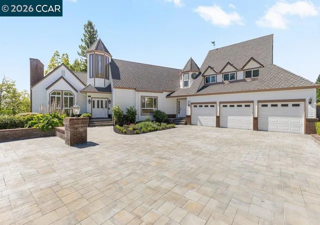 Photo 3 of Sale Pending at 4110 Sugar Maple Dr, Danville, CA 94506 | MLS# 41135682 | Listing updated on 2026-07-11
