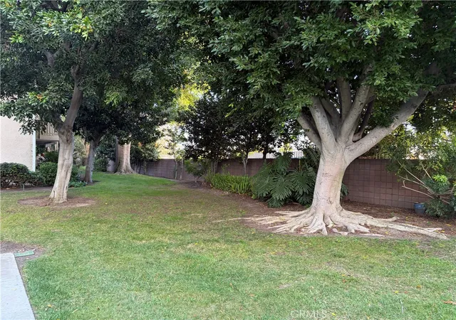 2nd image of 747 Avenida Majorca, Laguna Woods, CA 92637