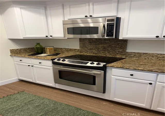 Listing Photo 5 - Condo for sale in building located at 747 Avenida Majorca, Laguna Woods, CA 92637 - Unit #C
