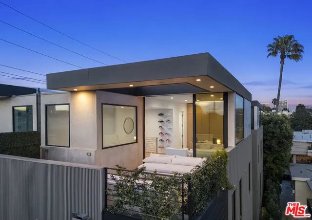 20th image of 1704 Granville Ave, Los Angeles, CA 90025 | MLS# 26837637