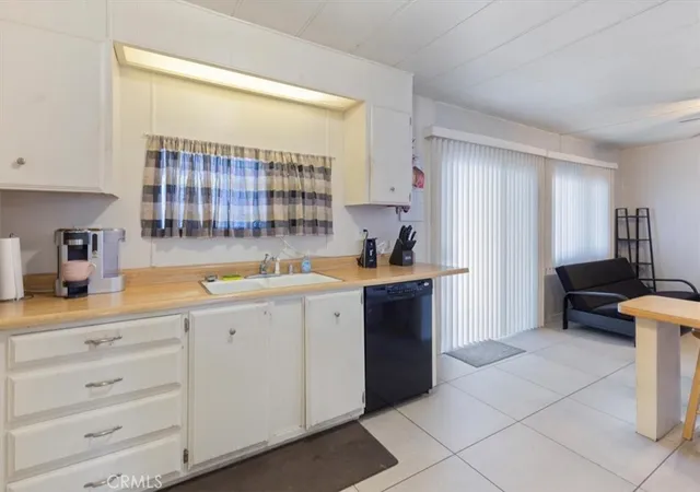 4th image of 300 N Rampart #195, Orange, CA 92868 | MLS# IG26104422