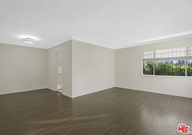 5th image of 4058 9Th Ave, Los Angeles, CA 90008 | MLS# 26837723