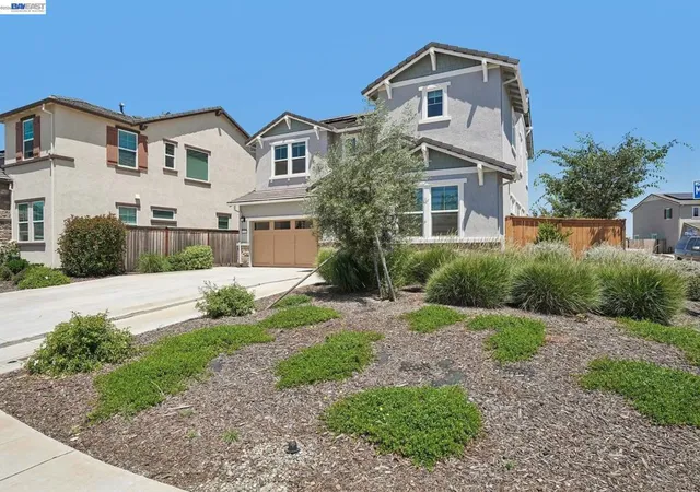 1st image of 4013 Mirecourt Cir, Rancho Cordova, CA 95742 | MLS# 41135700