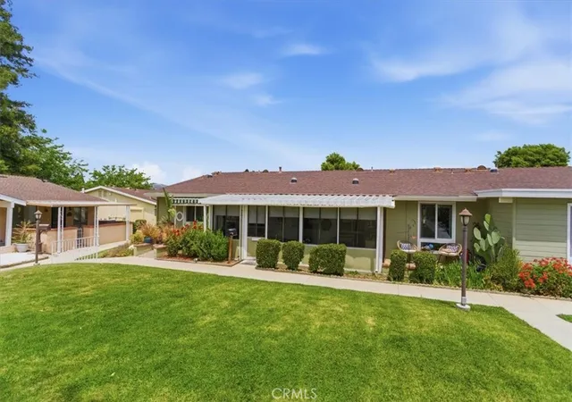 Homes for sale in Newhall, CA | 19203 Avenue Of The Oaks, Newhall, CA 91321 | MLS# SR26111903