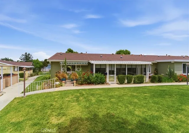 Homes for sale in Newhall, CA | 19203 Avenue Of The Oaks, Newhall, CA 91321 | MLS# SR26111903