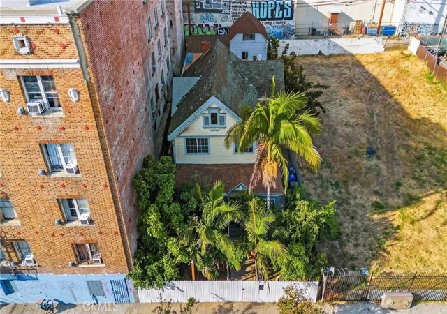 1st image of 1545 Cambria, Los Angeles, CA 90017 | MLS# DW26111817