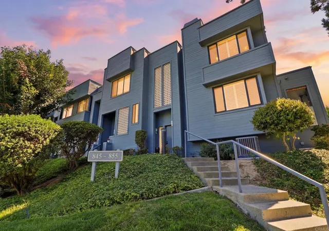 Homes for sale in Del Mar, CA | 853 America Wy, Del Mar, CA 92014 | MLS# NDP2604971