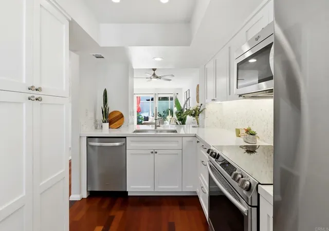 Homes for sale in Del Mar, CA | 853 America Wy, Del Mar, CA 92014 | MLS# NDP2604971