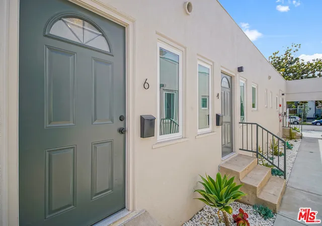 Homes for sale in Santa Monica, CA | 1217 9Th St, Santa Monica, CA 90401 | MLS# 26837741