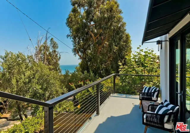 Homes for sale in Malibu, CA | 33002 Pacific Coast Hwy, Malibu, CA 90265 | MLS# 26837683