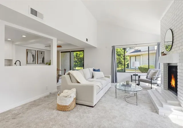 3rd image of 10304 Crosscreek, San Diego, CA 92131 | MLS# PTP2603942