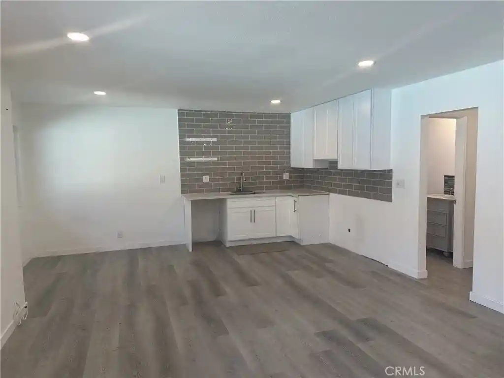 Listing Photo 2 - Condo for sale in 3500 Elm located at 3500 Elm, Long Beach, CA 90807 - Unit #10