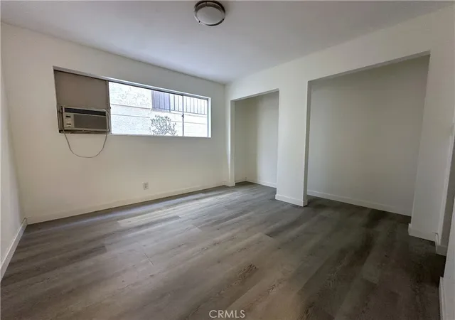 Listing Photo 4 - Condo for sale in building located at 3500 Elm, Long Beach, CA 90807 - Unit #10