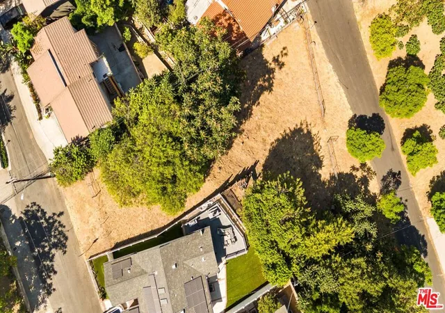4th image of 4001 N College Crest Dr, Los Angeles, CA 90065 | MLS# 26837729