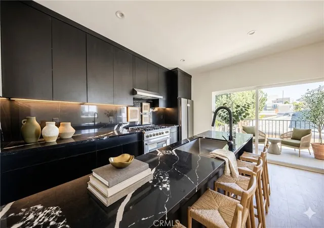 3rd image of 1954 Purdue, Los Angeles, CA 90025 | MLS# BB26100050
