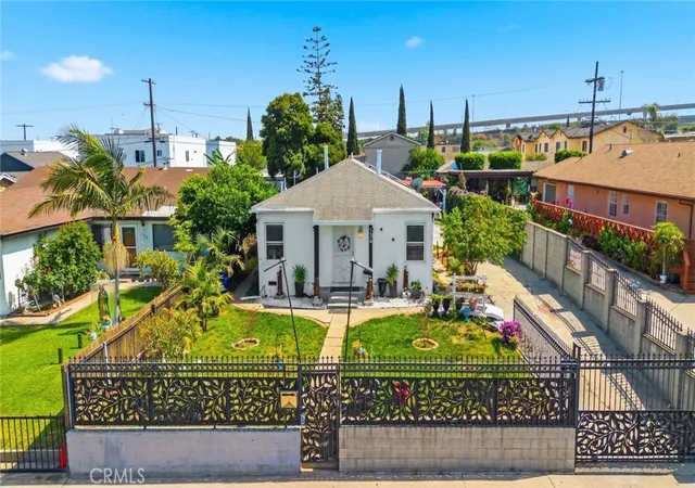 1st image of 134 W 113th, Los Angeles, CA 90061 | MLS# DW26112018