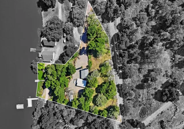 Homes for sale in Lower Lake, CA | 5156 Lake Rd, Lower Lake, CA 95457 | MLS# ML82048296