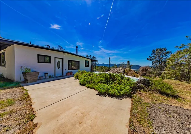 Homes for sale in Ahwahnee, CA | 43980 Hwy 49, Ahwahnee, CA 93601 | MLS# FR26097985