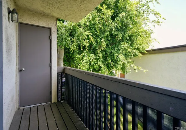 Photo 3 of Sale Pending at 432 Edgehill Ln #116, Oceanside, CA 92054 | MLS# NDP2604978 | Listing updated on 2026-09-18