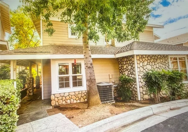 Homes for sale in Highland, CA | 401 Chandler W, Highland, CA 92346 | MLS# SW26089557
