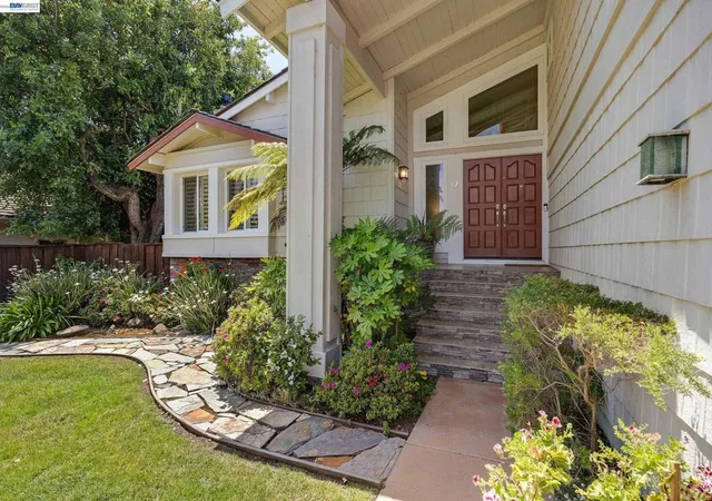 4th image of 17 Suva Court, San Ramon, CA 94582 | MLS# 41135750