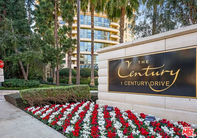 12th image of 1 W Century Dr #35D, Los Angeles, CA 90067 | MLS# 26837333