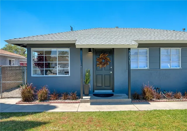 Photo 2 of Single family home for sale at 2531 Calmia, Duarte, CA 91010 | MLS# AR26112081 | Listing updated on 2026-09-26