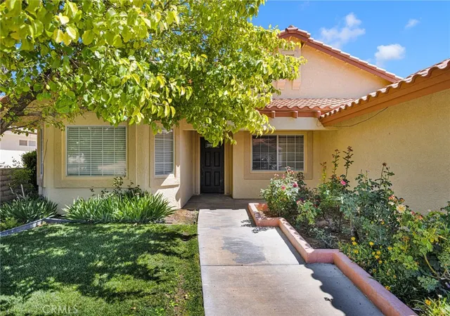 Photo 3 of Single family home for sale at 15118 Orchard Hl, Helendale, CA 92342 | MLS# HD26110145 | Listing updated on 2026-05-23