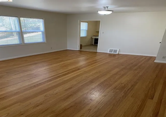 2nd image of 1825 Highland Pl #1821, Berkeley, CA 94709 | MLS# 41135758