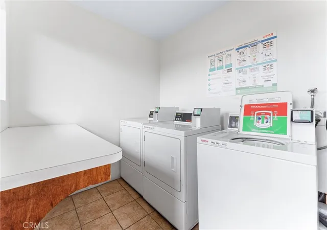 Homes for sale in Long Beach, CA | 1061 Park Avenue, Long Beach, CA 90804 | Houzeo