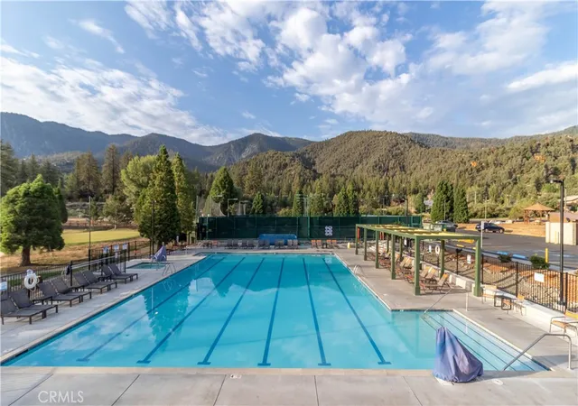 20th image of 2100 Hickory Ct, Pine Mountain Club, CA 93222 | MLS# SR26112128