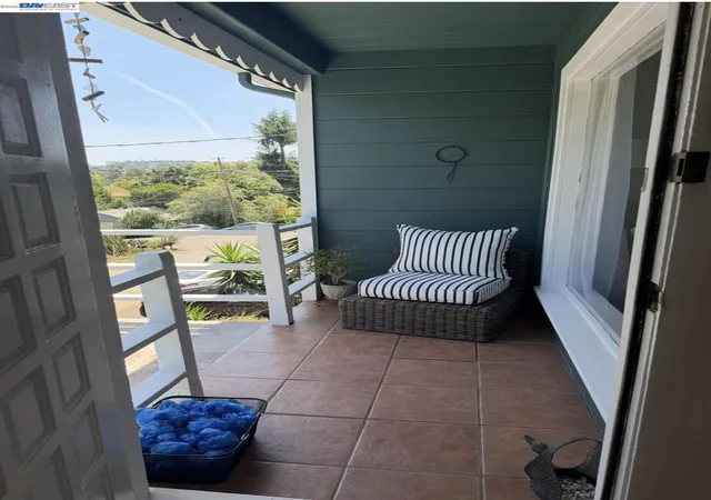 Homes for sale in Oakland, CA | 8041 Greenly Dr, Oakland, CA 94605 | MLS# 41135768